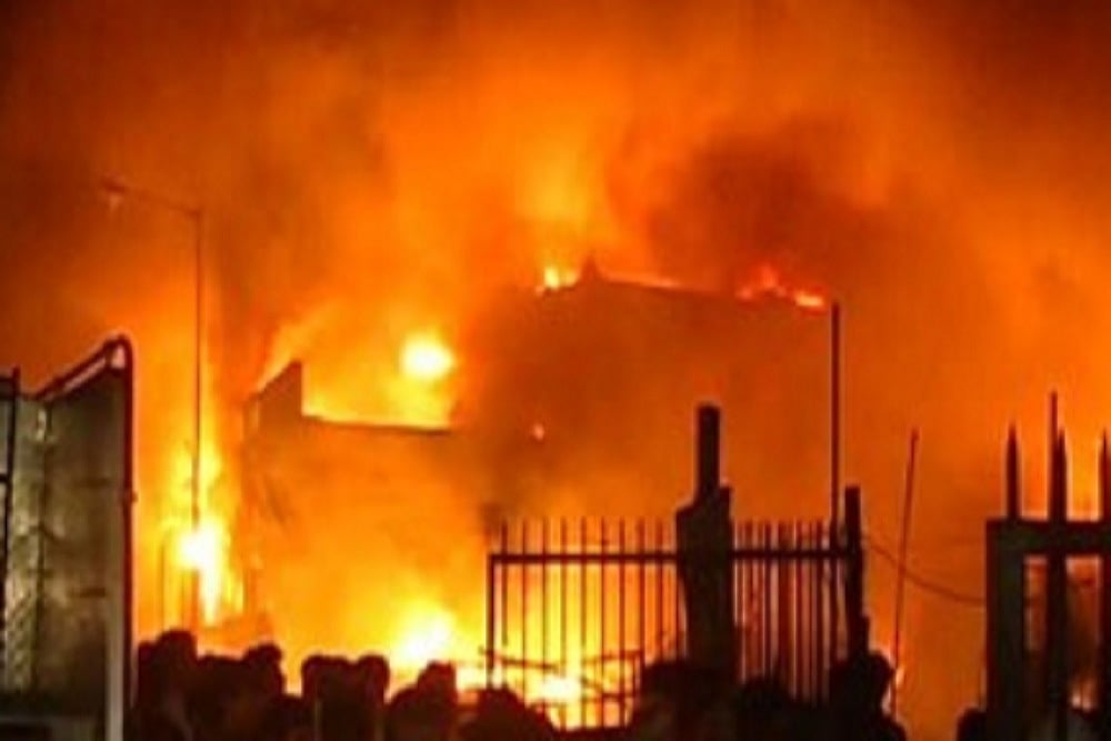 Major fire in collector's office in Madhya Pradesh's Shivpuri,