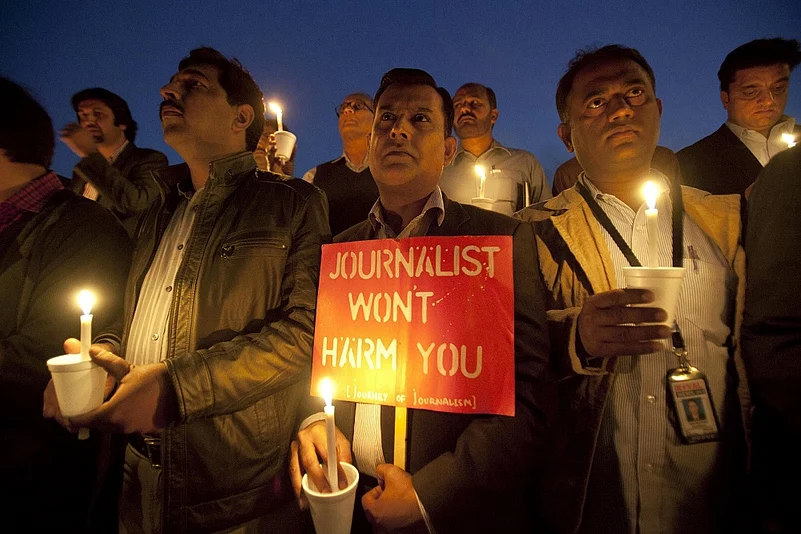 journalist killed
murder
prayagraj