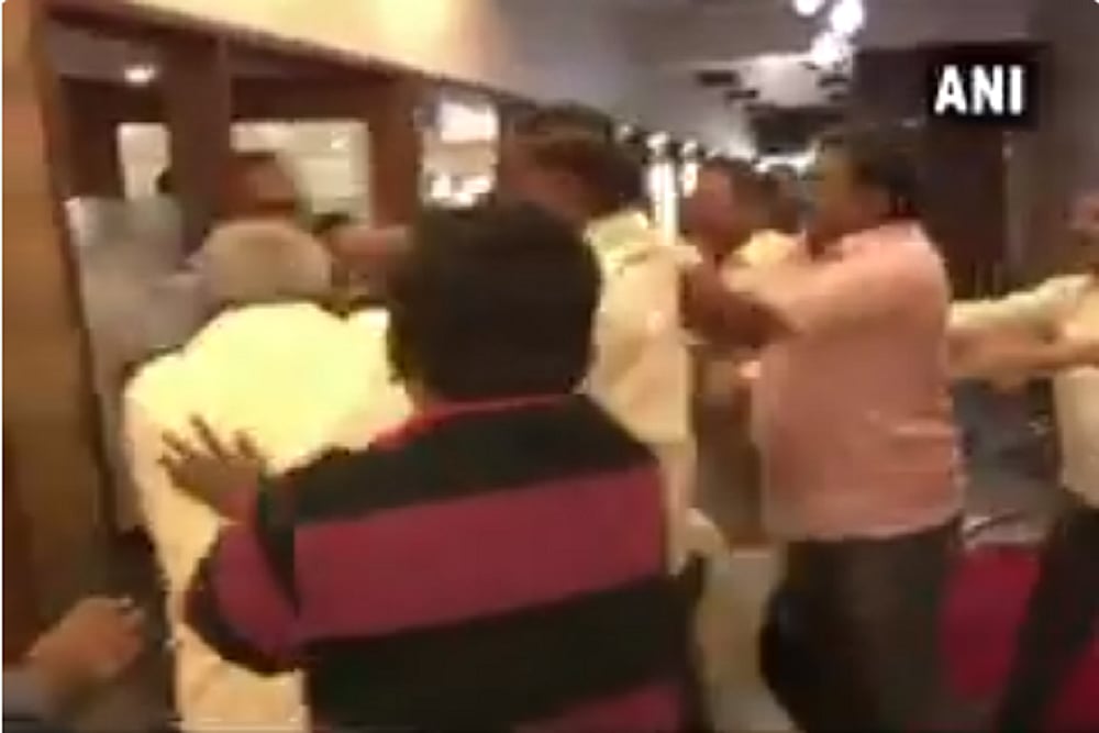 Watch: BJP Members Attack Journalist In Karnataka For Reporting On Issues Of Illegal Mining