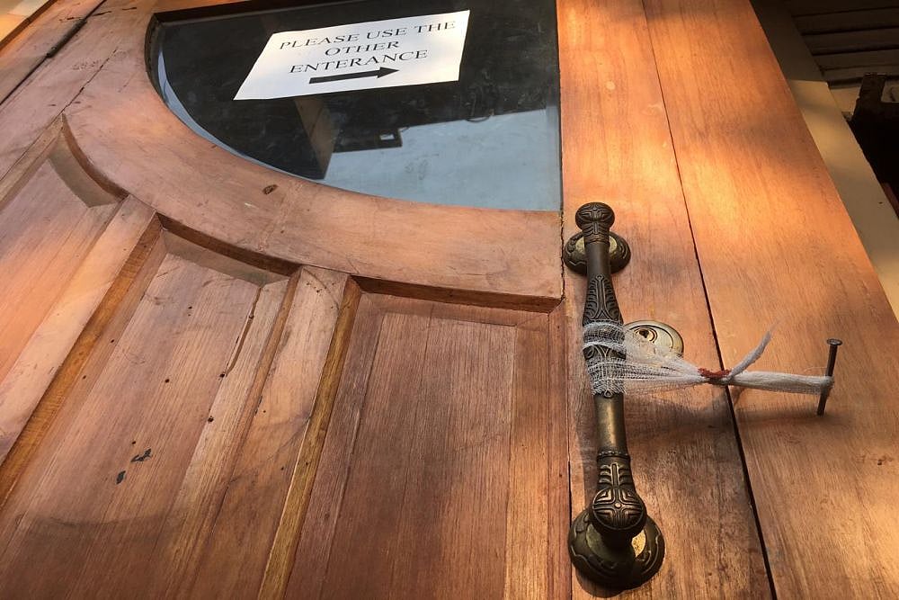 MCD, Police Seal Shops In Delhi Posh Defence Colony Market; South Ext, Green Park, Greater Kailash Next?