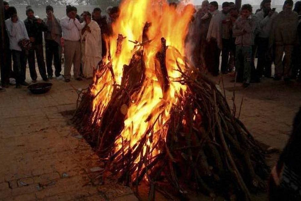 (representative image) : Upper Caste Encroachers Stop Dalit Man's Last Rites On Government Land In MP, Leads To Clash