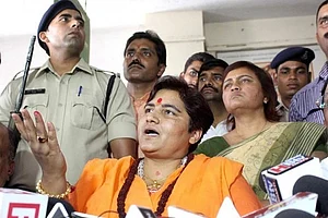 Malegaon Blast: Special NIA Court Drops MCOCA Charges Against Accused Sadhvi Pragya, Lt Col Purohit