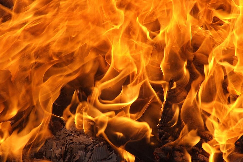 Three young girls lost their lives while playing hide and seek in a hut that caught fire in a Bareilly village.