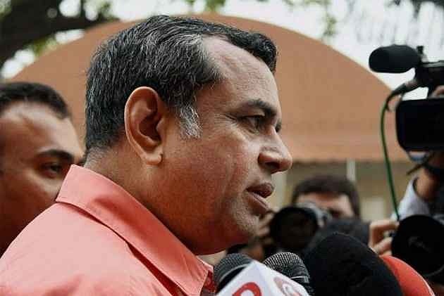 Paresh Rawal Mocks Hamid Ansari Over 'Muslim' Remark, Says 'Get Well Soon'