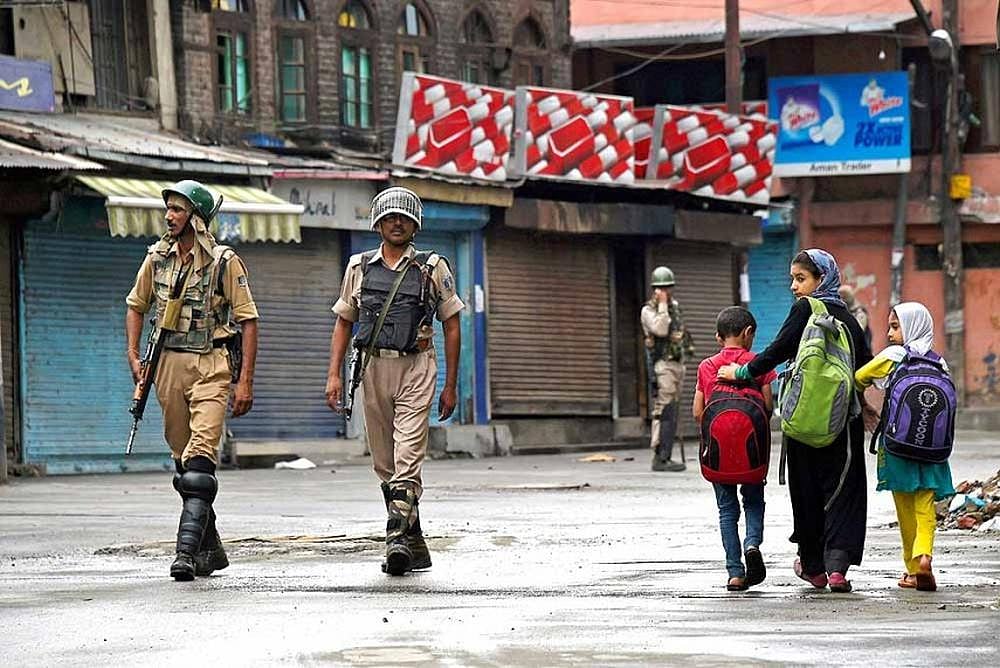 J&K: Encounter Underway In Shopian Between Forces And Militants