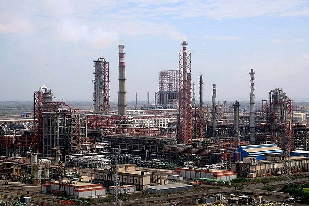 Essar Oil Completes Sale of India Assets to Rosneft for USD 12.9 Bn