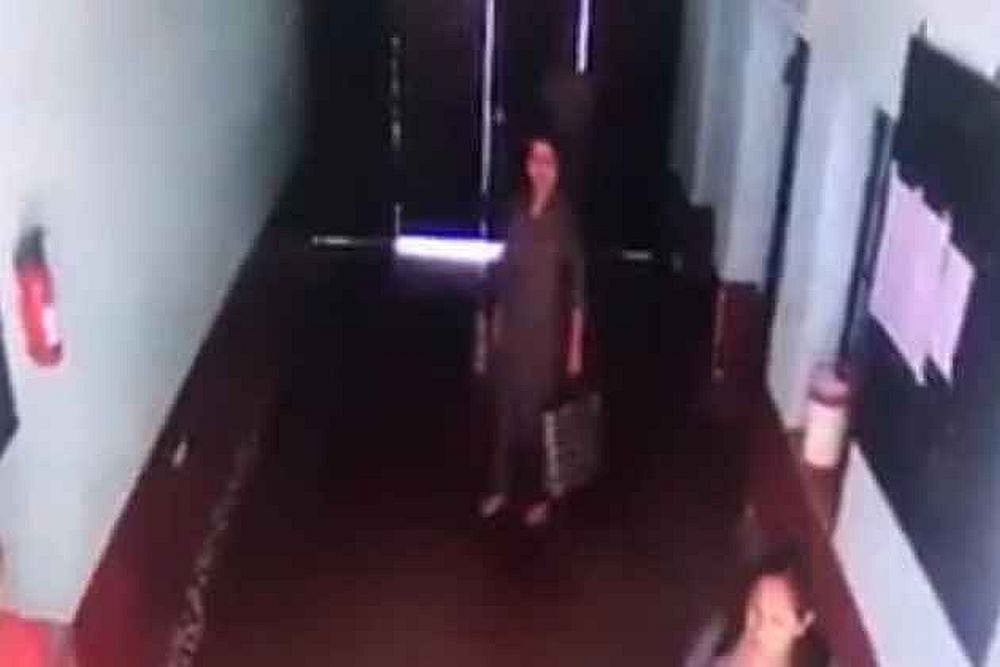 Personal Corridor, Meeting Room, Luxurious Bed, LED TV: The Lavish Jail Life Of Sasikala According To Former DIG Roopa