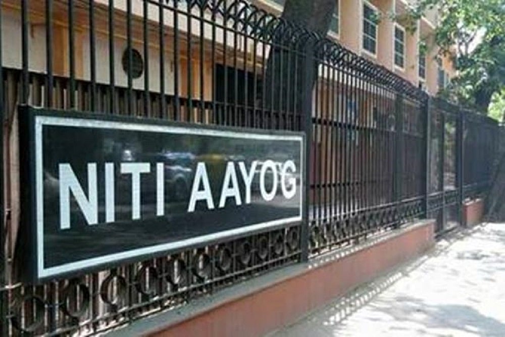 Niti Aayog To Set Up Special Courts Only To Deal With Traffic Chalans