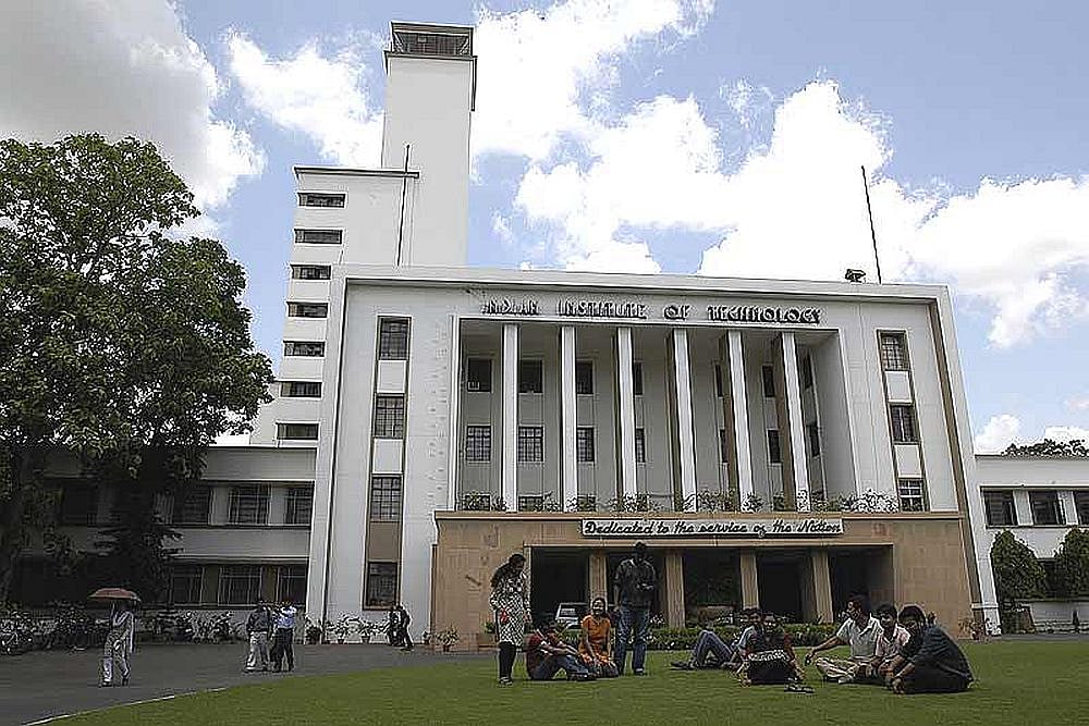 'Yeh India Ka Time Hai': HRD ministry Asks IITs, Central Universities To Host Music Bands That Play Patriotic Numbers