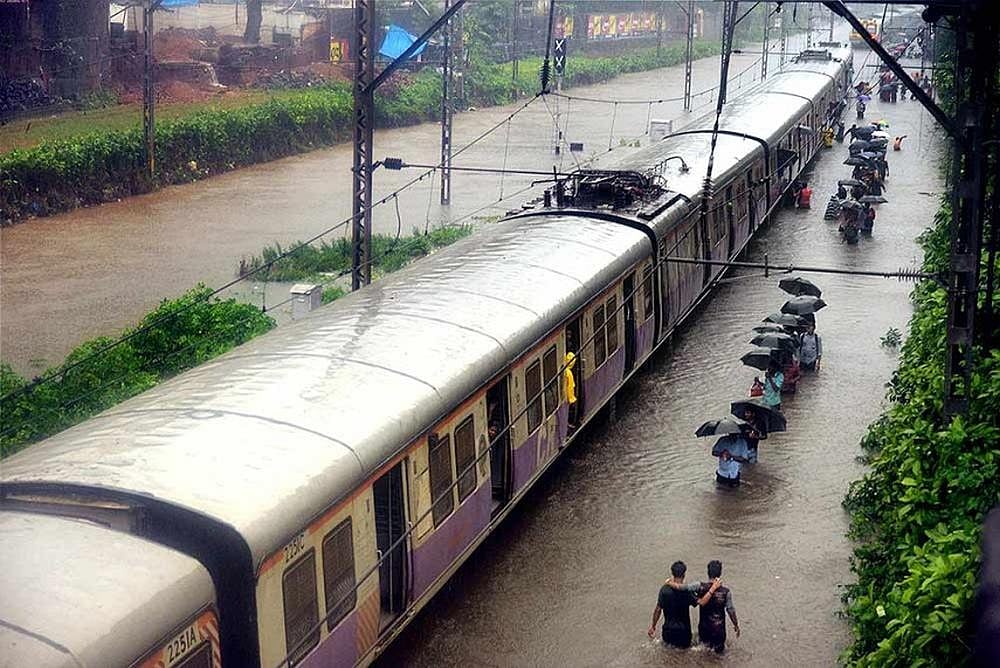 Even As Mumbai Reels Under Rains, Shiv Sena Lauds BMC As Situation Did Not 'Go Out Of Hand'