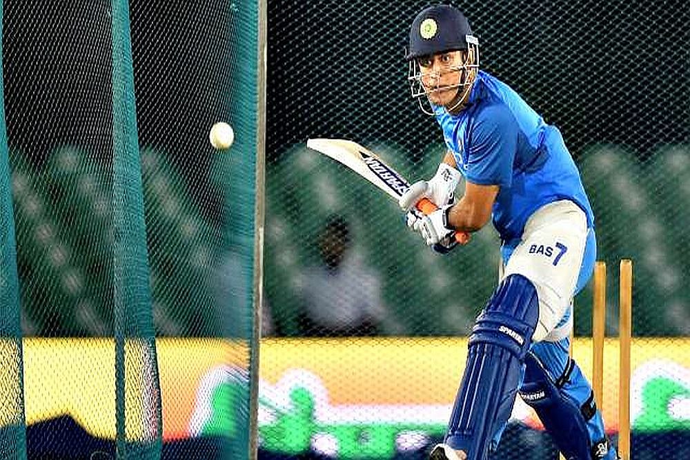 MS Dhoni Eyes A 'Triple Hundred' As India Look To Consolidate Lead Against Sri Lanka