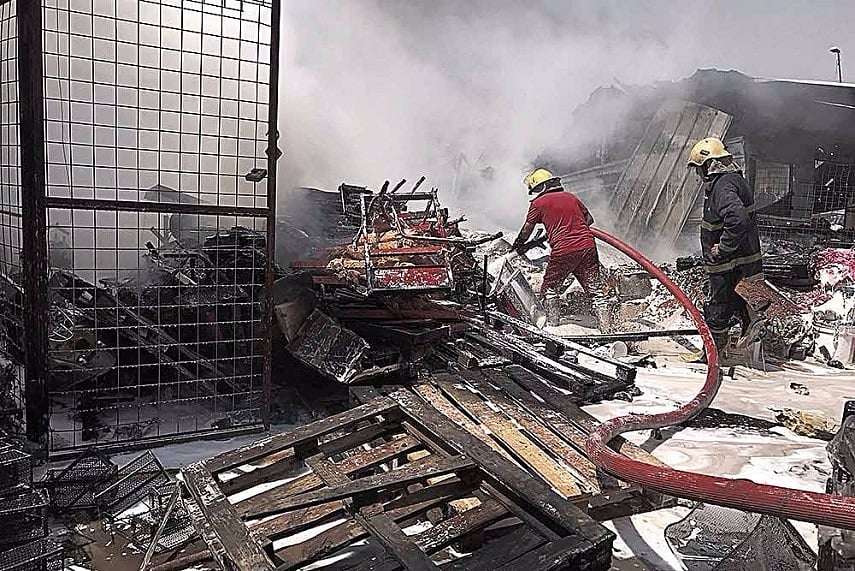 Suicide Bombers Kill 7 In Attack On Iraq Power Plant