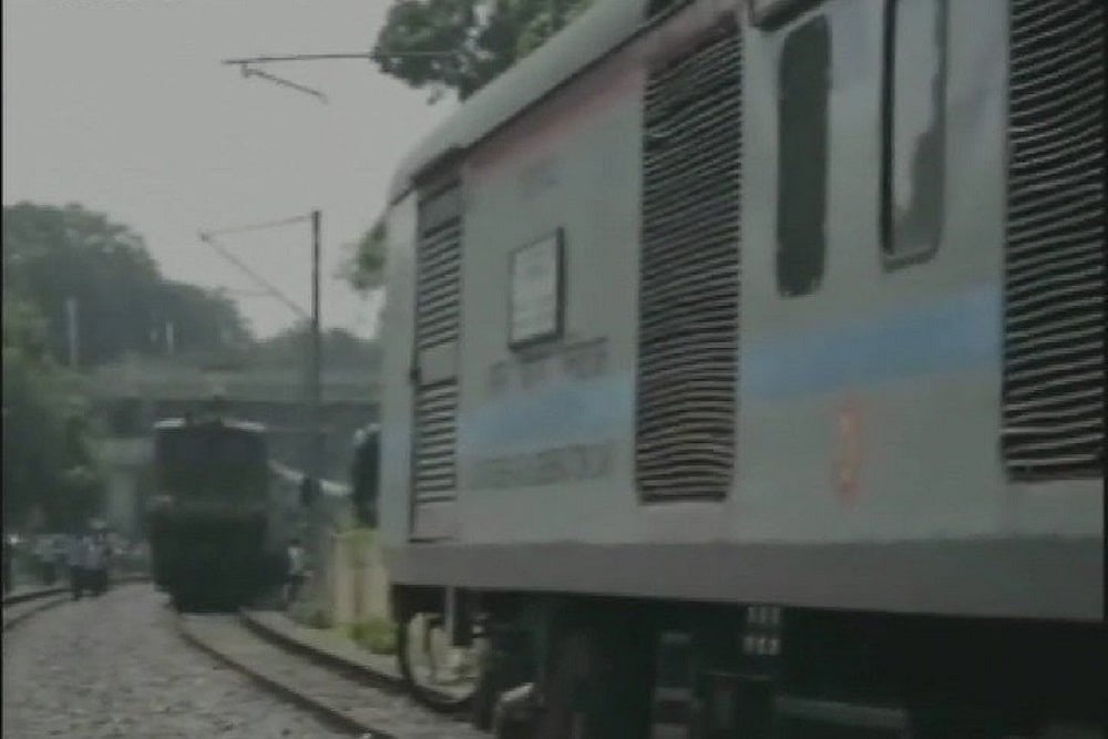 Duronto Express, 2 Other Trains Spotted Running On Same Track Near Allahabad, Major Accident Averted