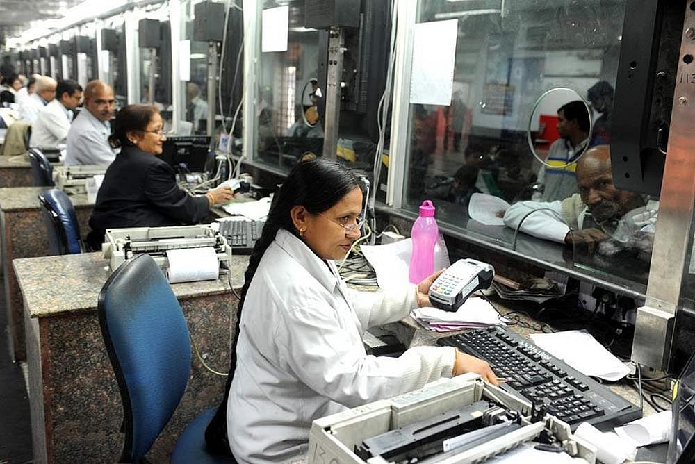 Rush To Install Swipe Machines May Cause Rs 3,800 Crore Loss To Banking Industry: SBI Research