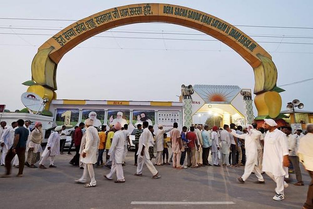 Some 'Objectionable' Items Recovered During Sanitisation Of Dera Sacha Sauda's Congregation Centres: Manohar Khattar