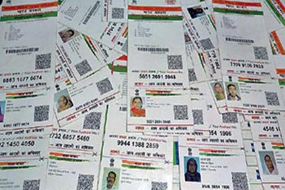 Banks Without Aadhaar Enrollment Centres To Face Rs 20k Fine From October