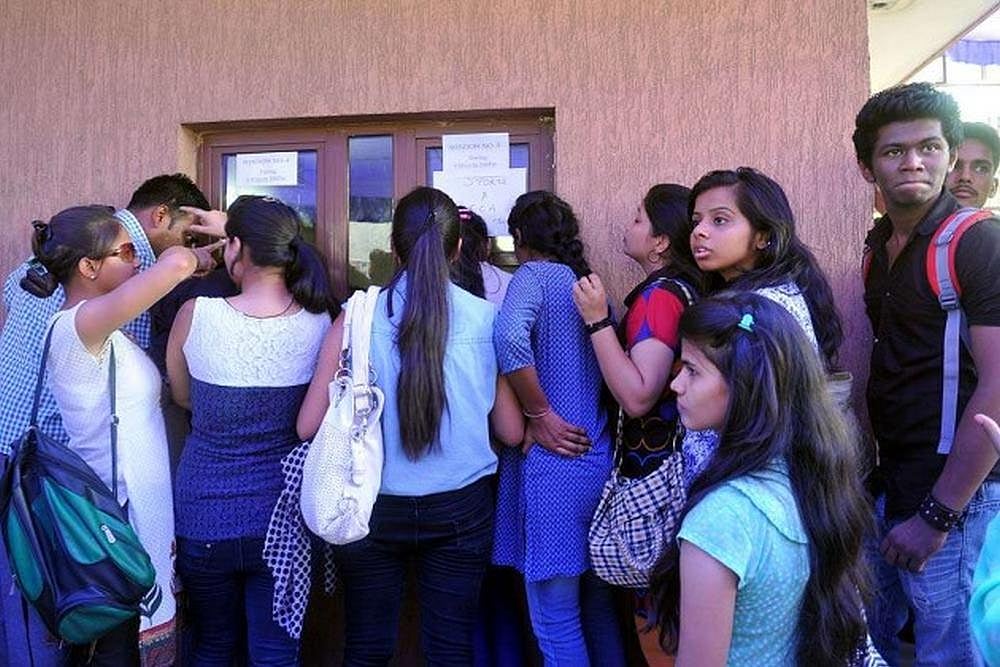 Tamil Nadu Medical Colleges Say No To Leggings, Jeans, Tight-Fitting Clothes