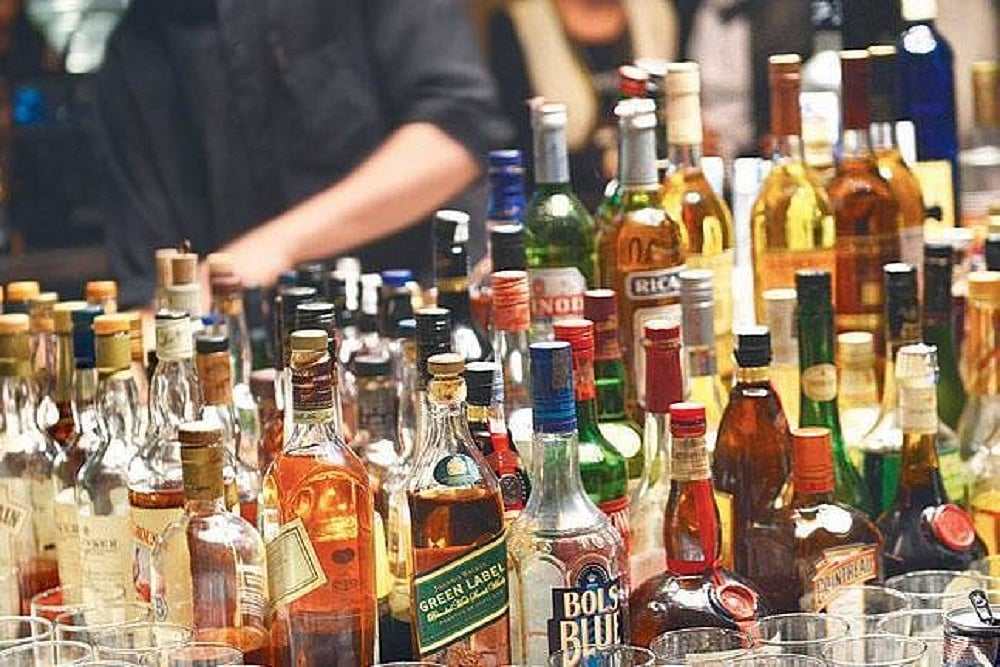 Delhi Government Orders De-Sealing Of Liquor Vends Along Highways In Municipal Areas