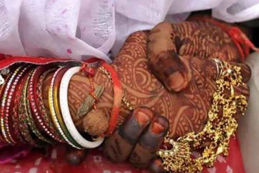 Pune: Youngsters Create WhatsApp Group To Campaign Against 'Virginity Tests' Of Women On Wedding Night
