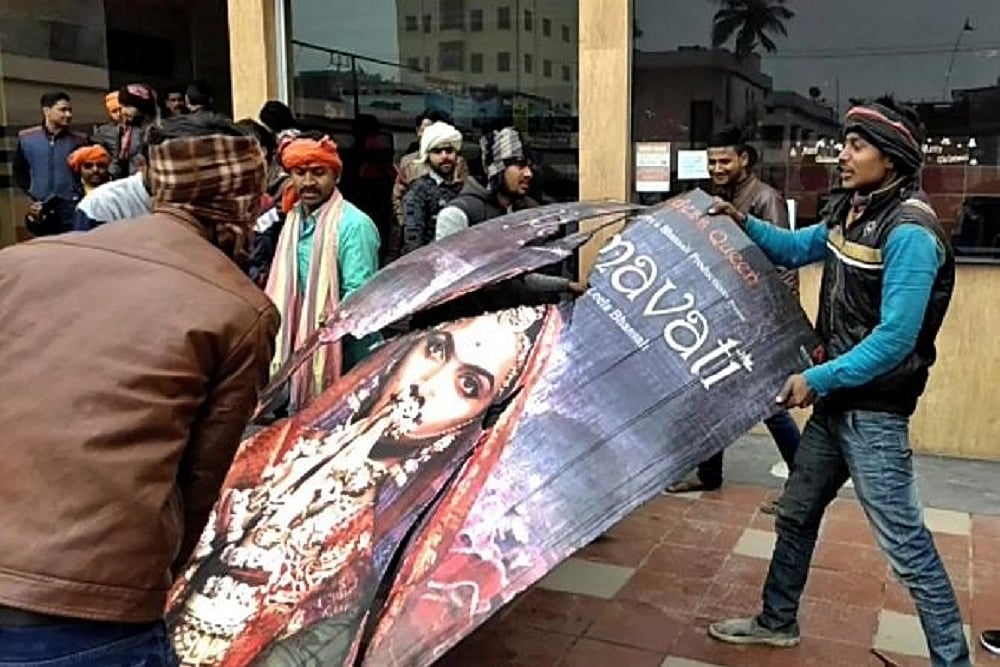 <em>Padmaavat</em> Heat Reaches Delhi’s Doors, DND Toll Vandalised, Protests In Gurgaon