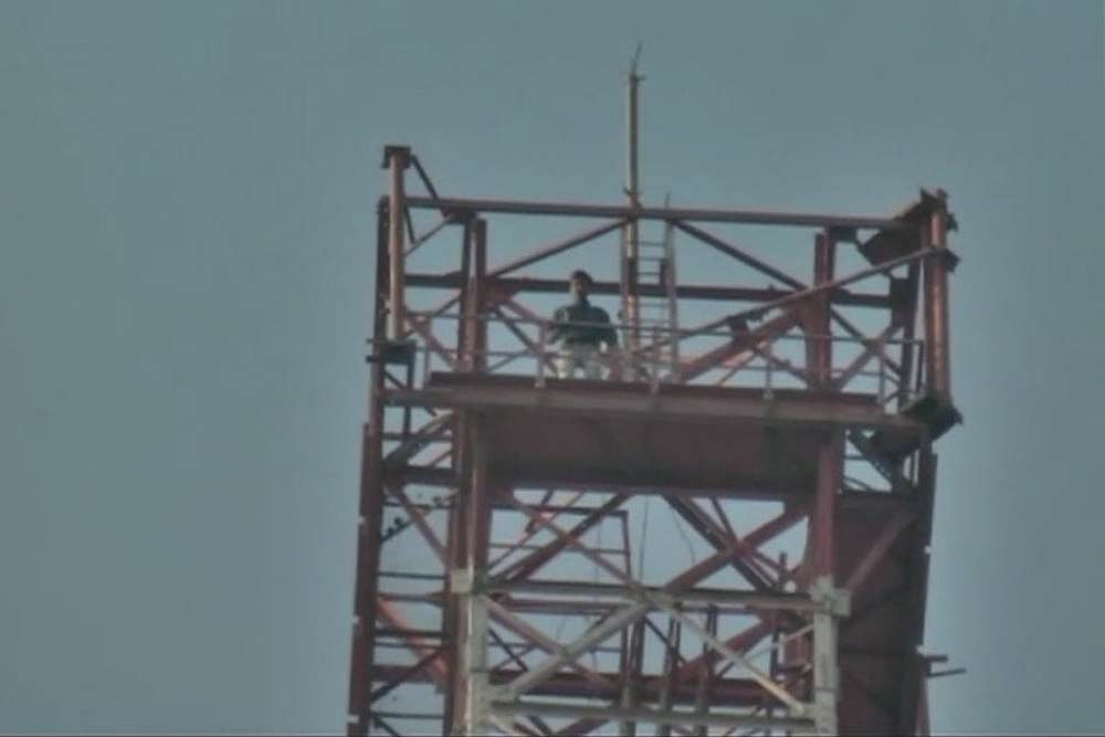 Representational Image : Man Climbs Atop Mobile Tower In Chandigarh |
