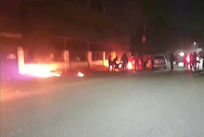 <em>Padmaavat</em> Row: 16 Arrested After Protesters Set Bikes Ablaze, Damage Vehicles In Ahmedabad