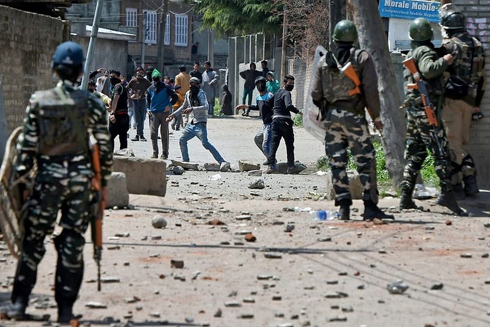 Army Opens Fire On Protesters In Kashmir's Shopian District, Two Dead