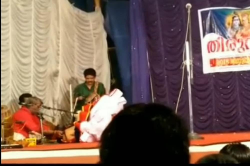 Kerala: Ottanthullal Artist Kalamandalam Geethanandan Collapses, Dies During Performance