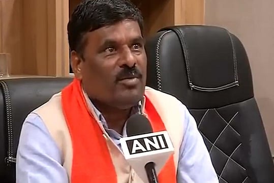 Slash Hands And Tongue Means Cut Political And Social Ties: BJP Leader Clarifies His Threat To Jyotiraditya Scindia