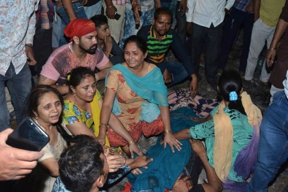 Bollywood Stars Express Shock Over Amritsar Train Accident, Call For More Safety