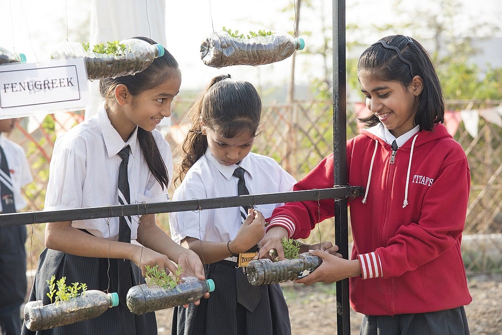Kerala, Tamil Nadu Take Steps To Check Tomato Fever: Here Are Symptoms, Causes Of 'Tomato Flu'