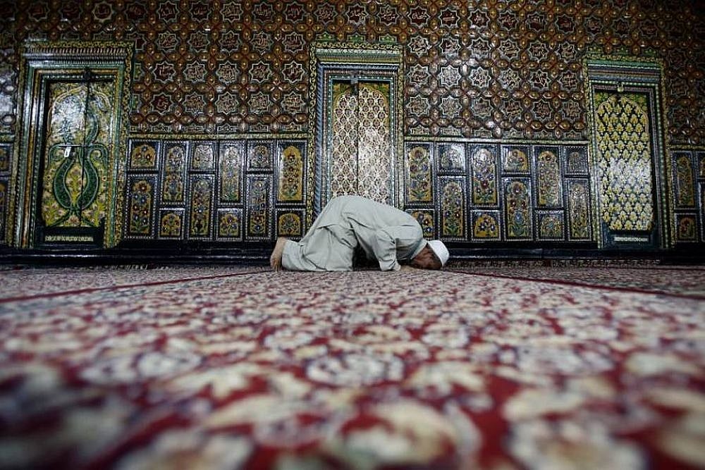 Muslim Man, Family Convert To Hinduism To Get His Son's Death 'Properly Probed'