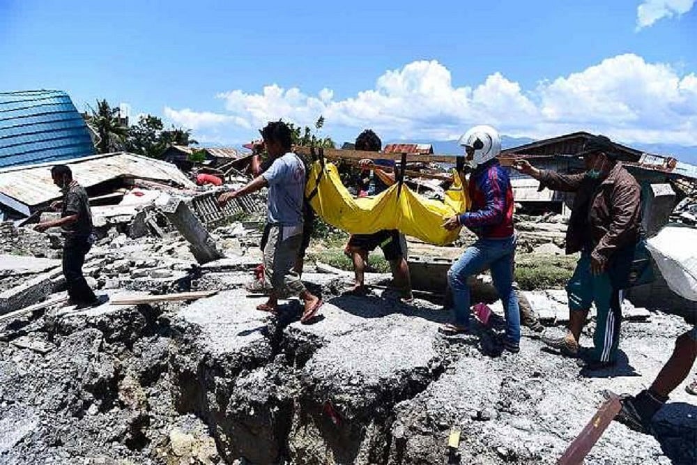 Indonesia Earthquake: Health Hazards Elevate As More Bodies Found