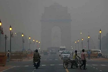 Delhi: Air Quality In 'Very Poor' Category On Sunday
