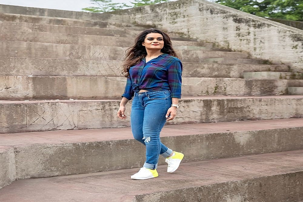 Raabta Singer Aditi Singh Sharma Releases Her First Ever Groovy Single 'Aaja Mahi Ve'