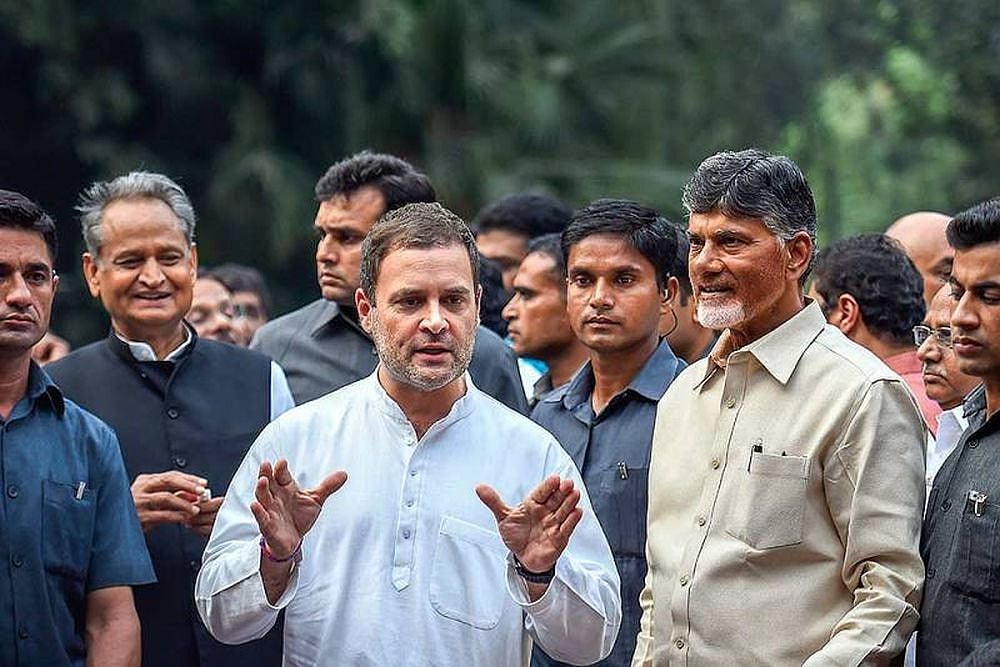 Rahul Gandhi Campaigns With Chandrababu Naidu In Telangana, Calls TRS 'B-Team' Of Modi