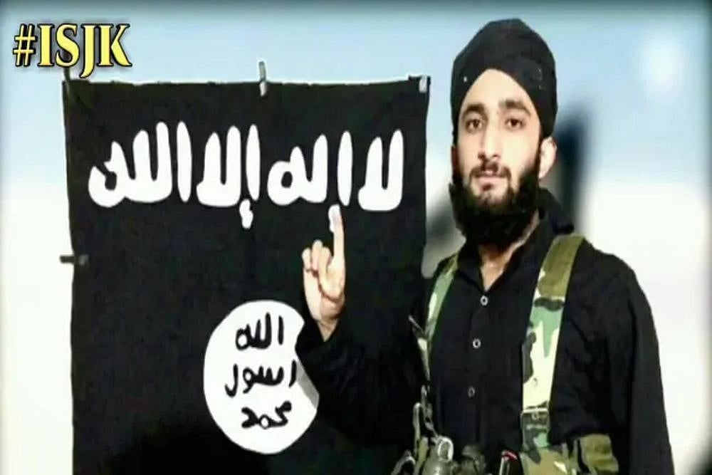 Kashmiri Student Who Went Missing From Sharda University Has Joined Militants Ranks, Claims Social Media Posts