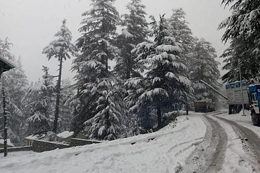 Gusty Winds, Snowfall Cripple Power Supply Across Kashmir Valley