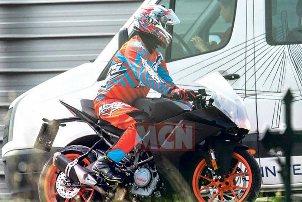 2019 KTM RC 390 Spotted Testing