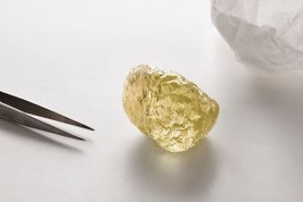 Largest Ever Chicken-Egg Sized Diamond Found in Canada