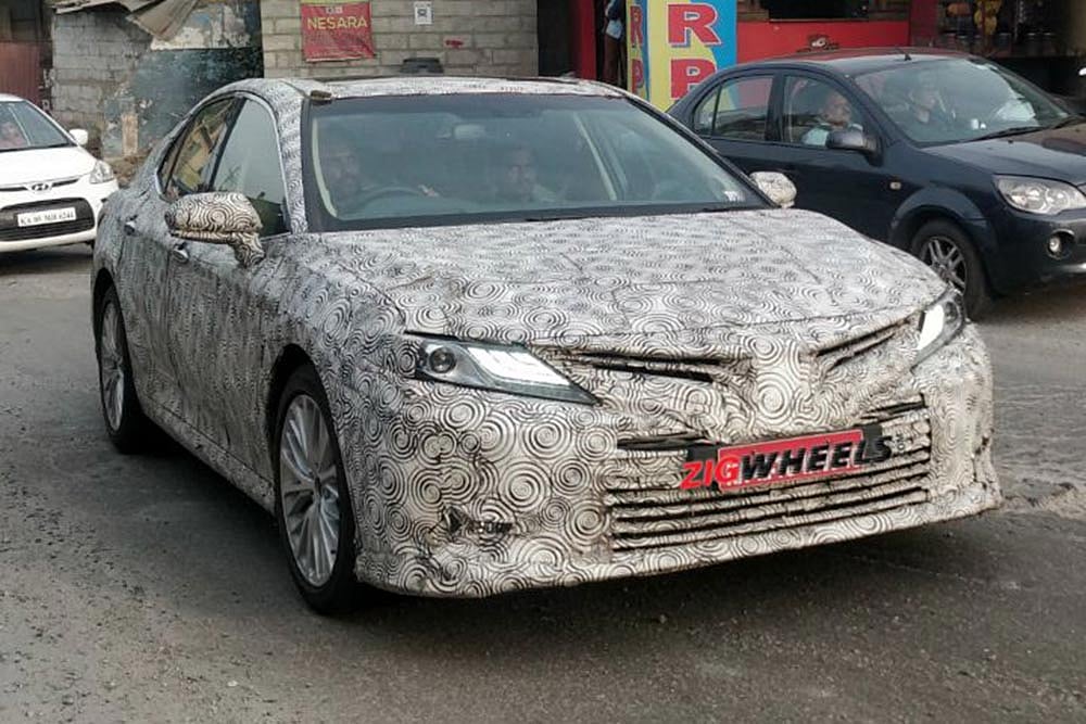 2019 Toyota Camry Spied Testing In India