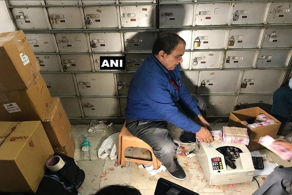 Delhi: Hawala Racket Exposed In Chandni Chowk, Rs 25 Crore Cash Seized