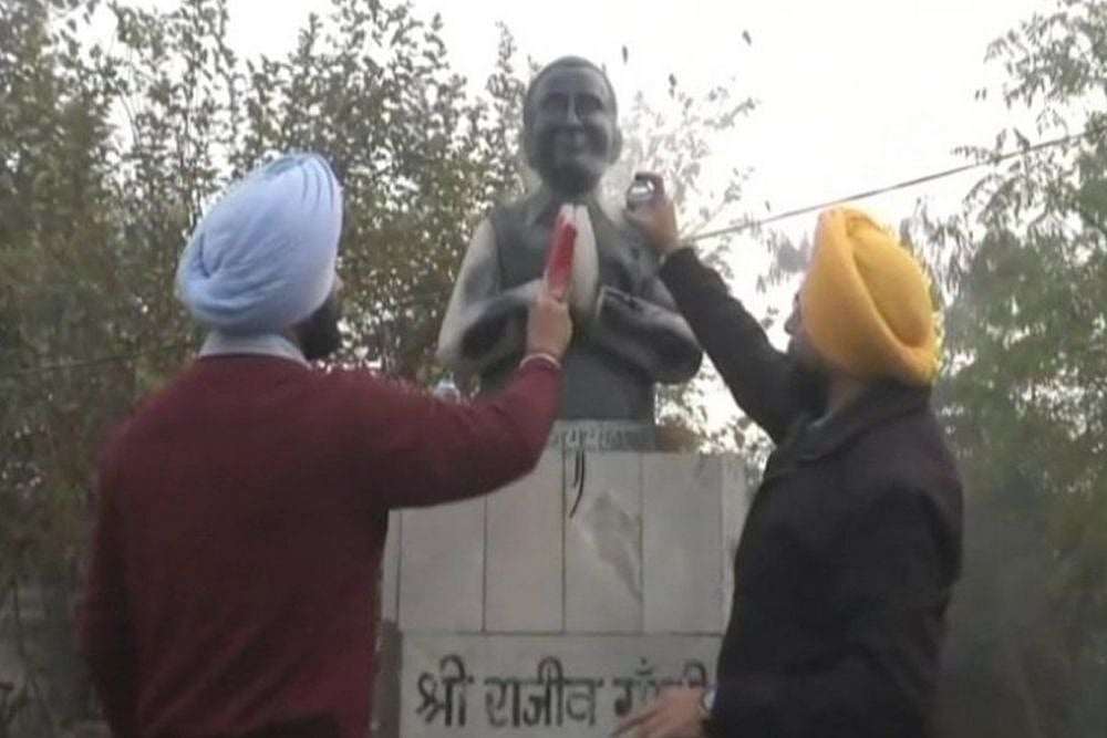 Former PM Rajiv Gandhi's Statue vandalised By Akali Dal In Ludhiana