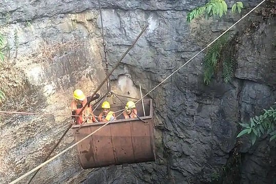 Meghalaya Miners: Day 14 Of Rescue Operation, Cave Smelling Foul, Claim Officials