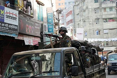 Clash in Mirpur As Bangladesh Votes In High-Stakes Election