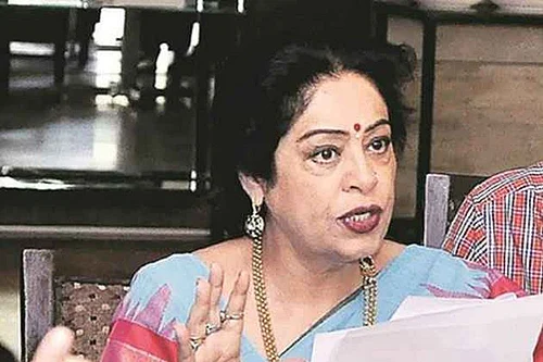 PTI%20%3A%20BJP%20Drops%20Kirron%20Kher%20From%20Chandigarh%20%7C%20