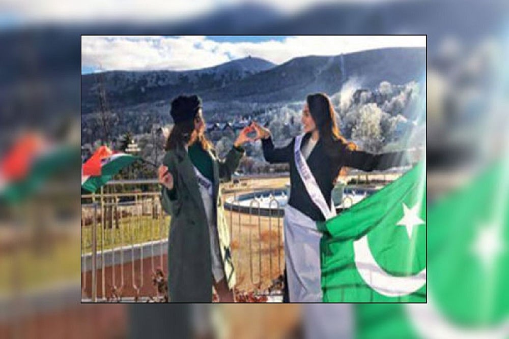 In Midst Of Political Tension Beauty Queens From India, Pakistan Spread Message Of Peace