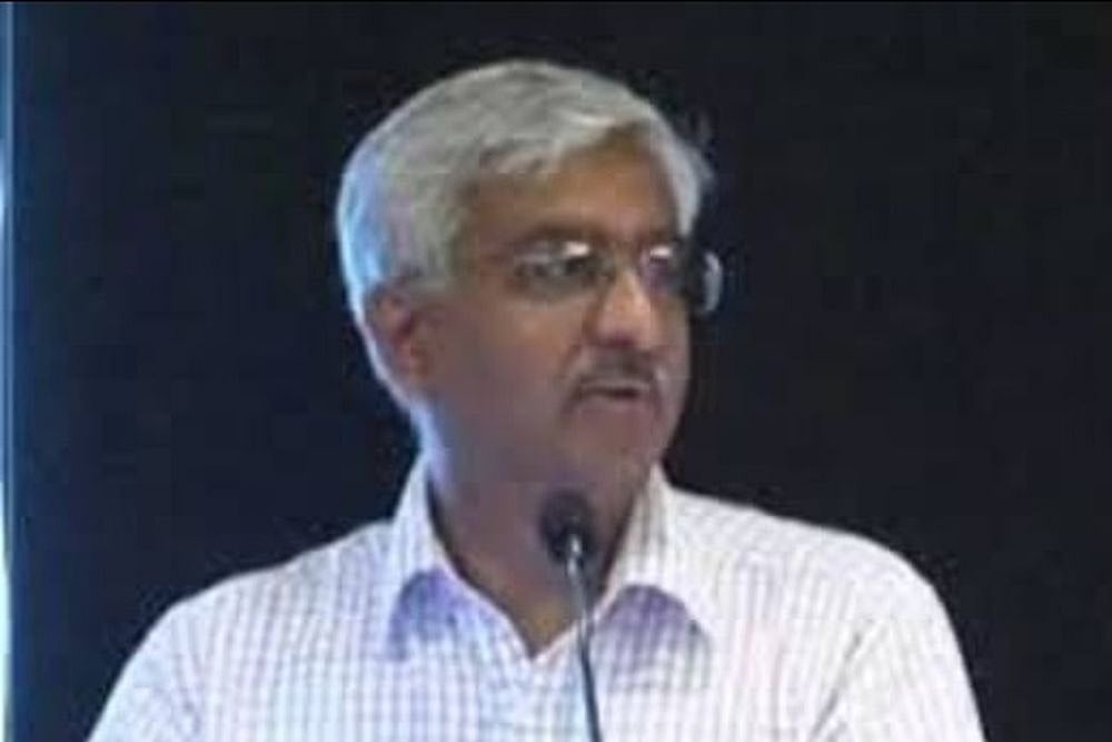 Delhi Chief Secretary Anshu Prakash Alleges AAP MLAs Assaulted Him At CM's Residence