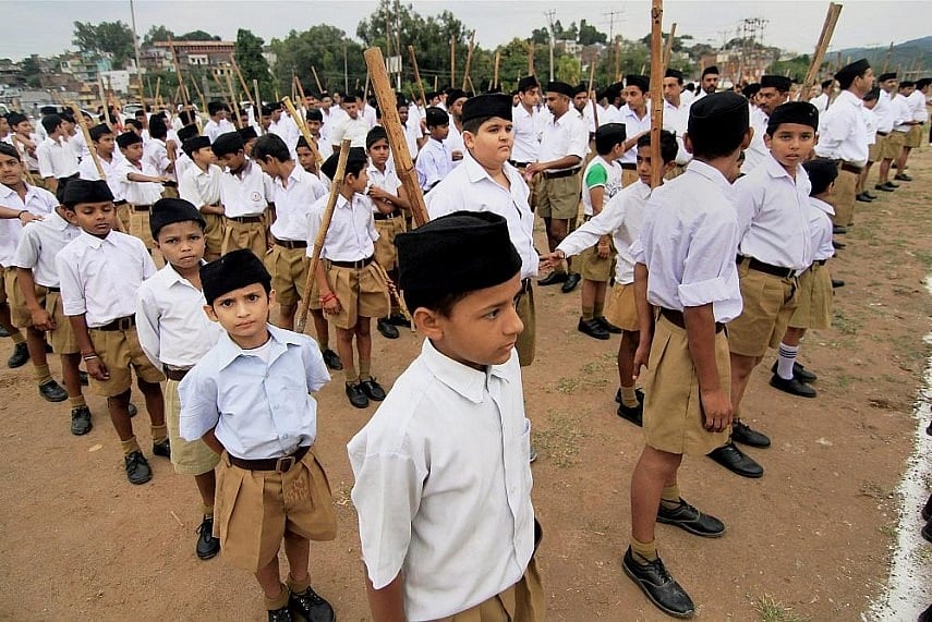 ‘Avoid Company of Sanatanis’: Siddaramaiah Warns Against RSS Influence