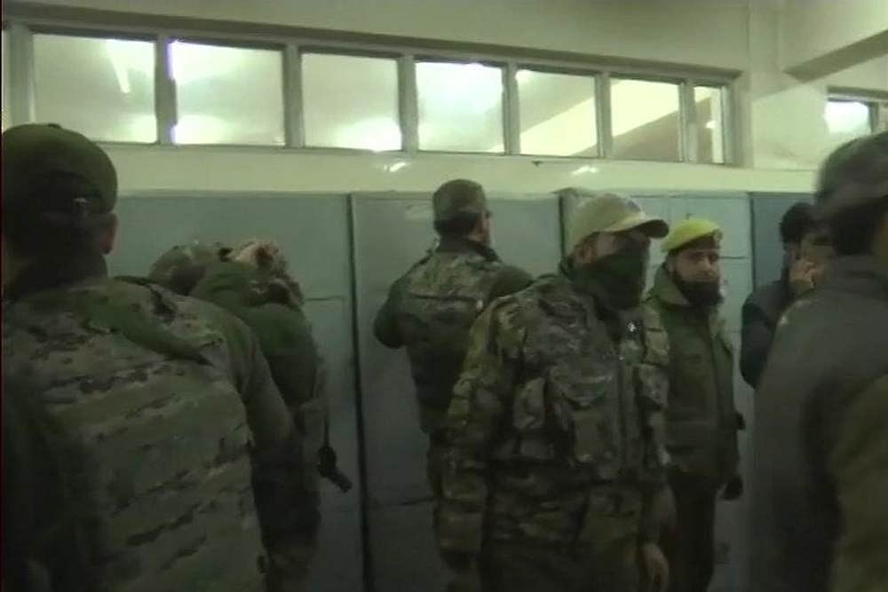 2 Cops Dead In Alleged Militant Firing Inside Srinagar Hospital, Pak Terrorist Escapes